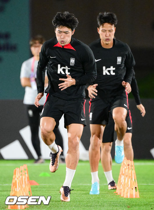 파울루 벤투 감독이 이끄는 대한민국 축구대표팀이 15일(한국시간) 카타르 도하 엘에글라 훈련장에서 공식훈련을 진행했다.조규성이 훈련하고 있다.  2022.11.15 /  soul1014@osen.co.kr