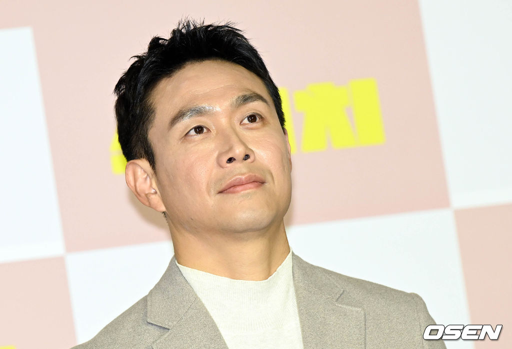 23일 오전 서울 광진구 롯데시네마 건대입구에서 영화 '스위치(마대윤 감독)’ 제작보고회가 열렸다.배우 오정세가 질의응답 시간을 갖고 있다. /cej@osen.co.kr