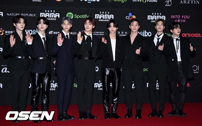29일 오후(현지시간) 일본 교세라 돔 오사카에서 ‘MAMA AWARDS’ 레드카펫 행사가 진행됐다.그룹 스트레이키즈가 레드카펫을 밟고 있다. 2022.11.29 /sunday@osen.co.kr