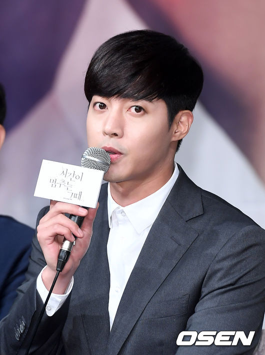 23일 오후 서울 영등포구 타임스퀘어 아모리스홀에서 열린 KBS W 새 수목드라마 '시간이 멈추는 그때'(극본 지호진, 연출 곽봉철) 제작발표회에서 김현중이 자신의 입장을 밝히고 있다./ rumi@osen.co.kr