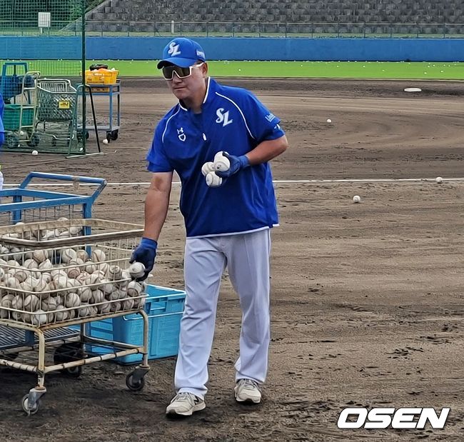 迵 ġ / OSEN DB