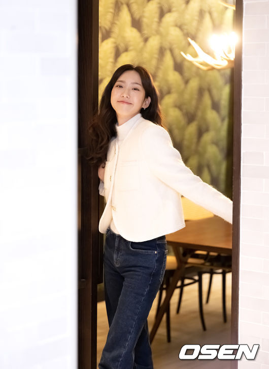 한지현이 포즈를 취하고 있다. 2022.12.14 /jpnews@osen.co.kr