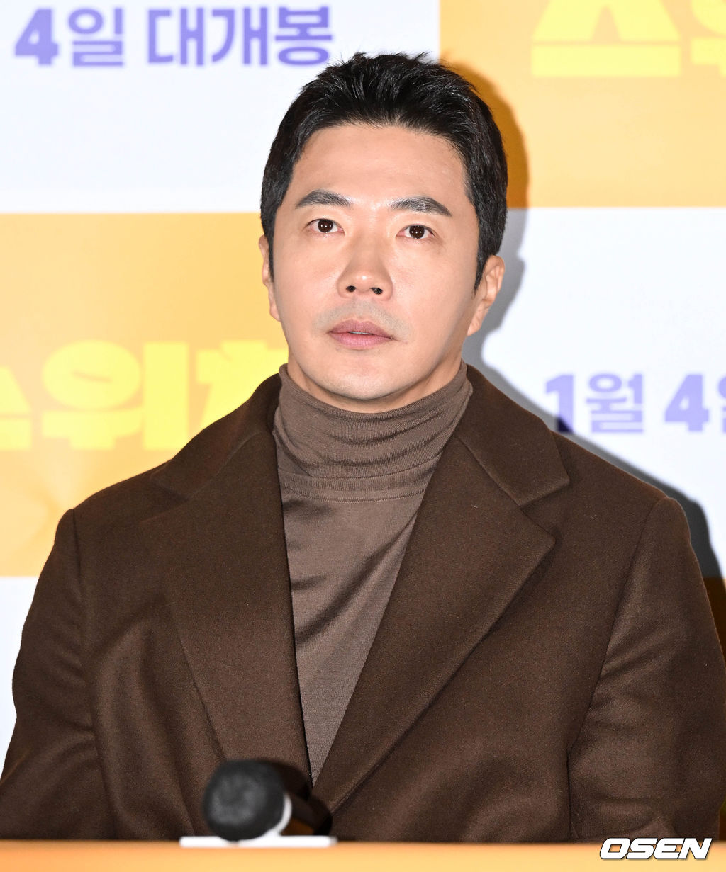 19일 서울 광진구 롯데시네마 건대입구에서 영화 '스위치(감독 마대윤)’ 언론배급시사회가 열렸다.  배우 권상우가 질의응답 시간을 갖고 있다. 2022.12.19 /cej@osen.co.kr