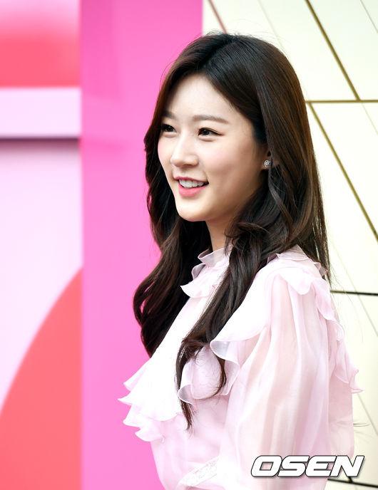배우 김새론이 포토타임을 하고 있다. /jpnews@osen.co.kr