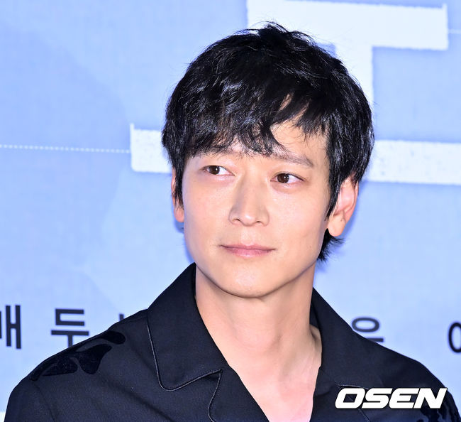 배우 강동원이 포즈를 취하고 있다. 2022.06.02 /rumi@osen.co.kr