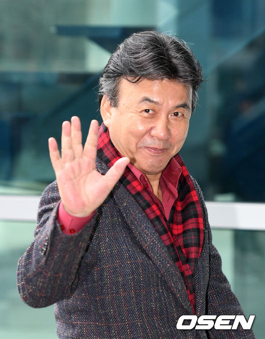 배우 박영규가 방송국으로 출근하고 있다. /sunday@osen.co.kr