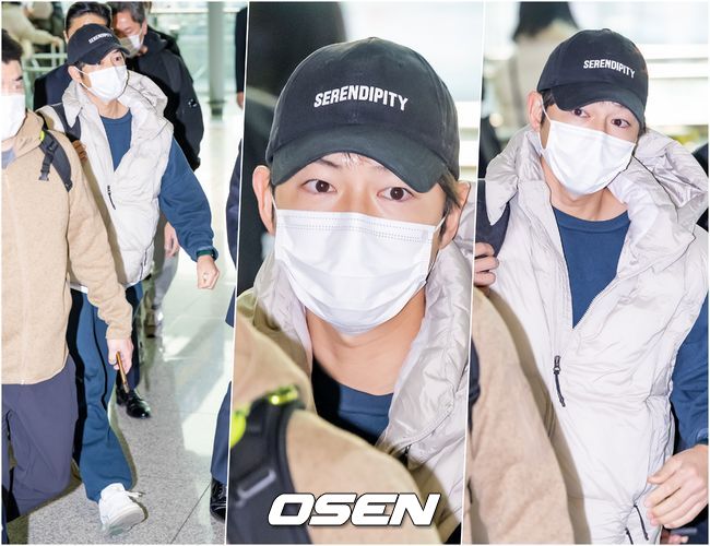 배우 송중기가 5일 오전 '제37회 골든디스크어워즈’에 참석하기 위해 인천국제공항을 통해 태국 방콕으로 출국했다.