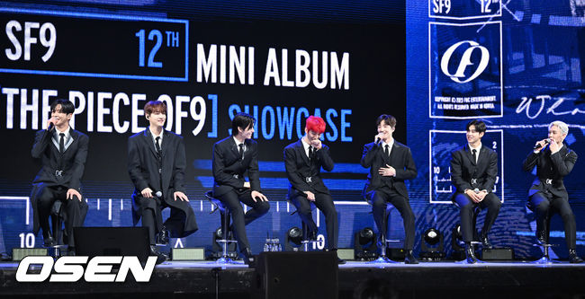 SF9이 무대 위에서 쇼케이스가 진행되고 있다. 2022.01.09 /rumi@osen.co.kr