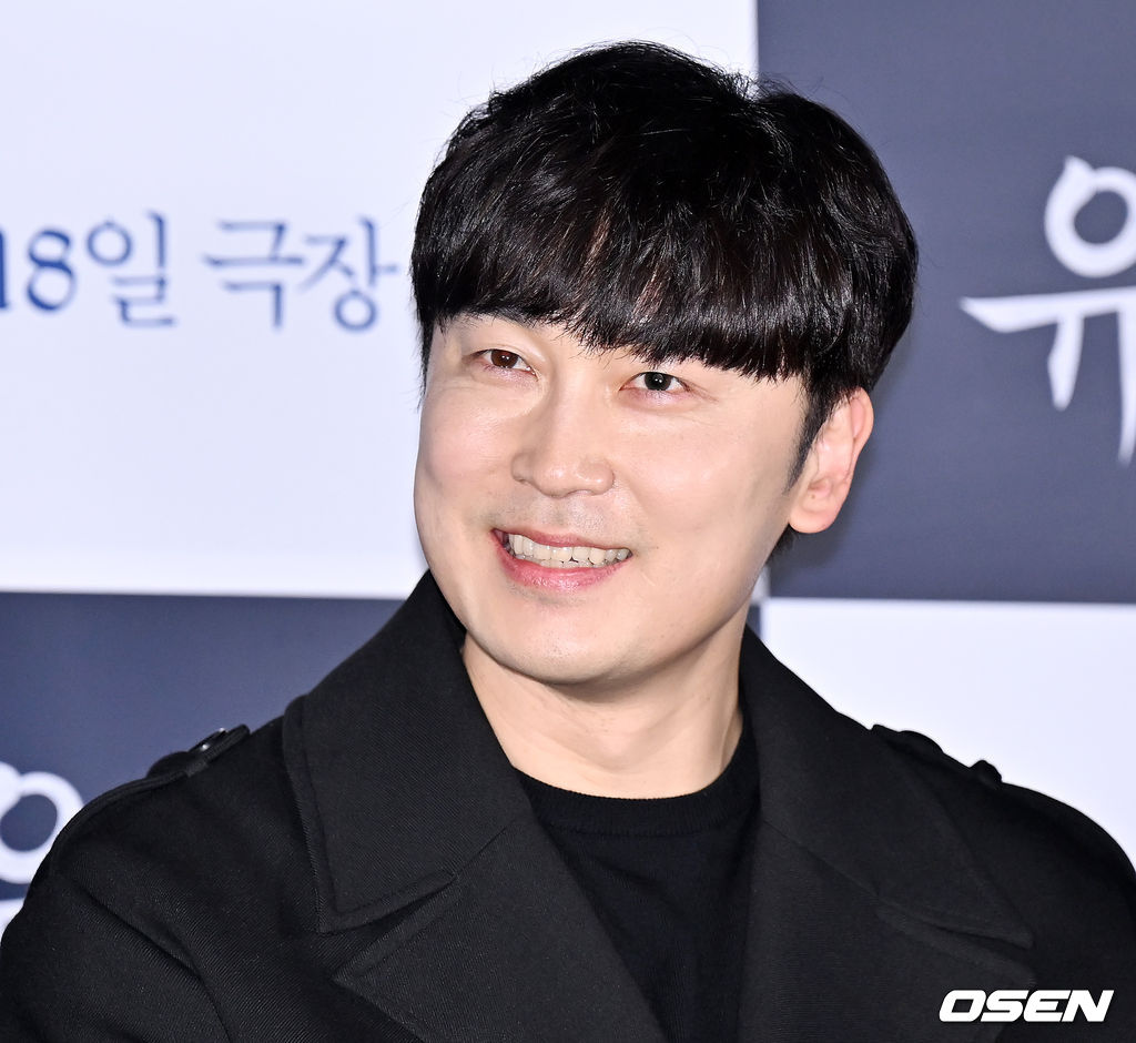 11일 오후 서울 한강로 CGV 용산아이파크몰에서 영화 '유령' 언론배급시사회가 열렸다. 시사회를 마치고 배우 서현우가 환하게 웃고 있다. 2023.01.11 / rumi@osen.co.kr