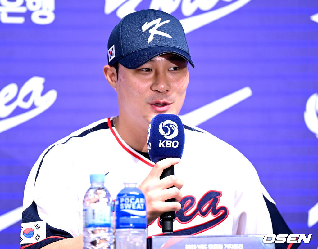 16일 서울 청담동 리베라호텔에서 ‘2023 WBC 대표팀 기자회견’이 열렸다.WBC에 뽑힌 메이저리거 김하성이 출사표를 던지고 있다. 2023.01.16 / dreamer@osen.co.kr