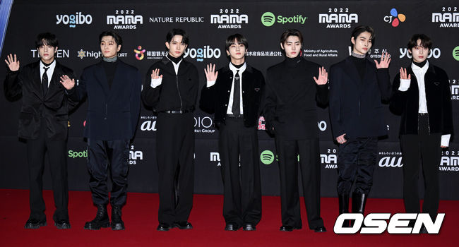 가수 엔하이픈이 포즈를 취하고 있다. 2022.11.30 /sunday@osen.co.kr