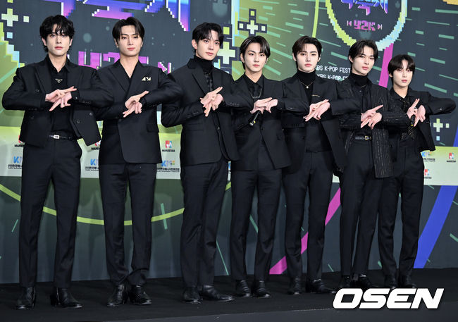 그룹 엔하이픈이 무대 위에서 포즈를 취하고 있다. 2022.12.16 /rumi@osen.co.kr