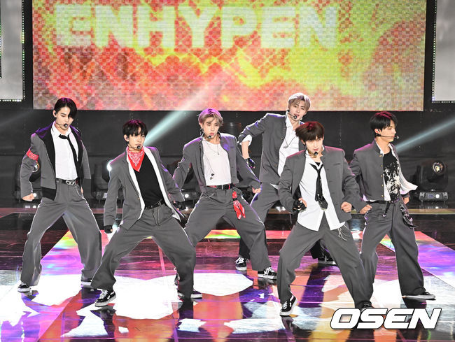 그룹 엔하이픈이 화려한 무대를 선보이고 있다. 2022.07.12 /rumi@osen.co.kr