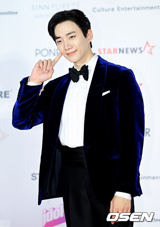 13일 오후(현지시간) 일본 나고야시 종합체육관에서 '2022 Asia Artist Awards IN JAPAN’ 레드카펫 행사가 진행됐다.배우 이준호가 포즈를 취하고 있다. 2022.12.13 /ksl0919@osen.co.kr