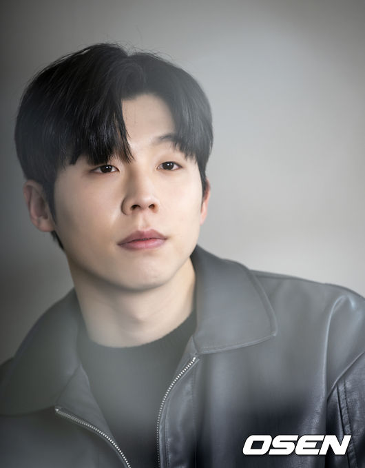 송덕호가 인터뷰를 앞두고 포즈를 취하고 있다. 2022.12.23 / dreamer@osen.co.kr
