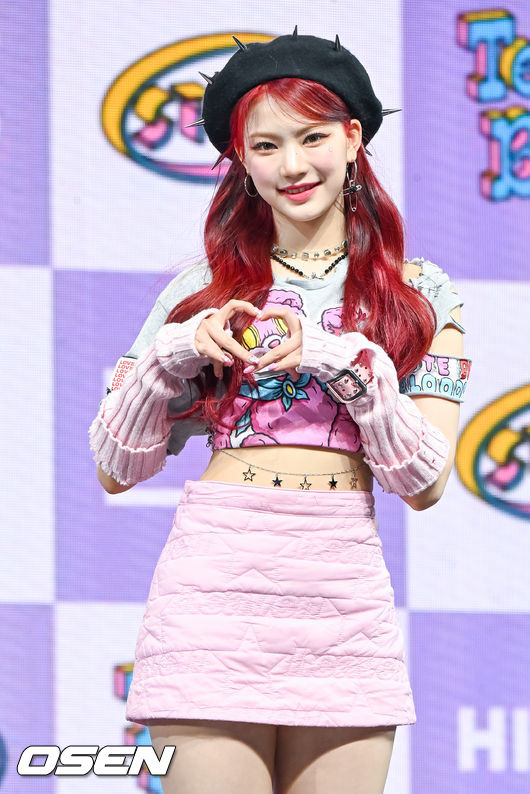 스테이씨 멤버 아이사가 포즈를 취하고 있다. 2023.02.14 / soul1014@osen.co.kr