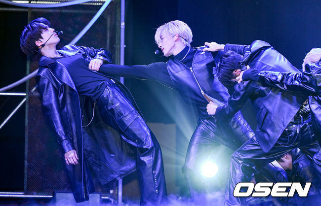 더보이즈 영훈과 에릭이 멋진 무대를 펼치고 있다. 2023.02.20 / soul1014@osen.co.kr