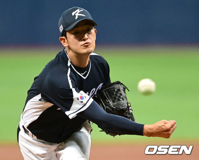 1회초 WBC 대표팀 선발 고영표가 힘차게 공을 뿌리고 있다. 2023.03.03 / dreamer@osen.co.kr