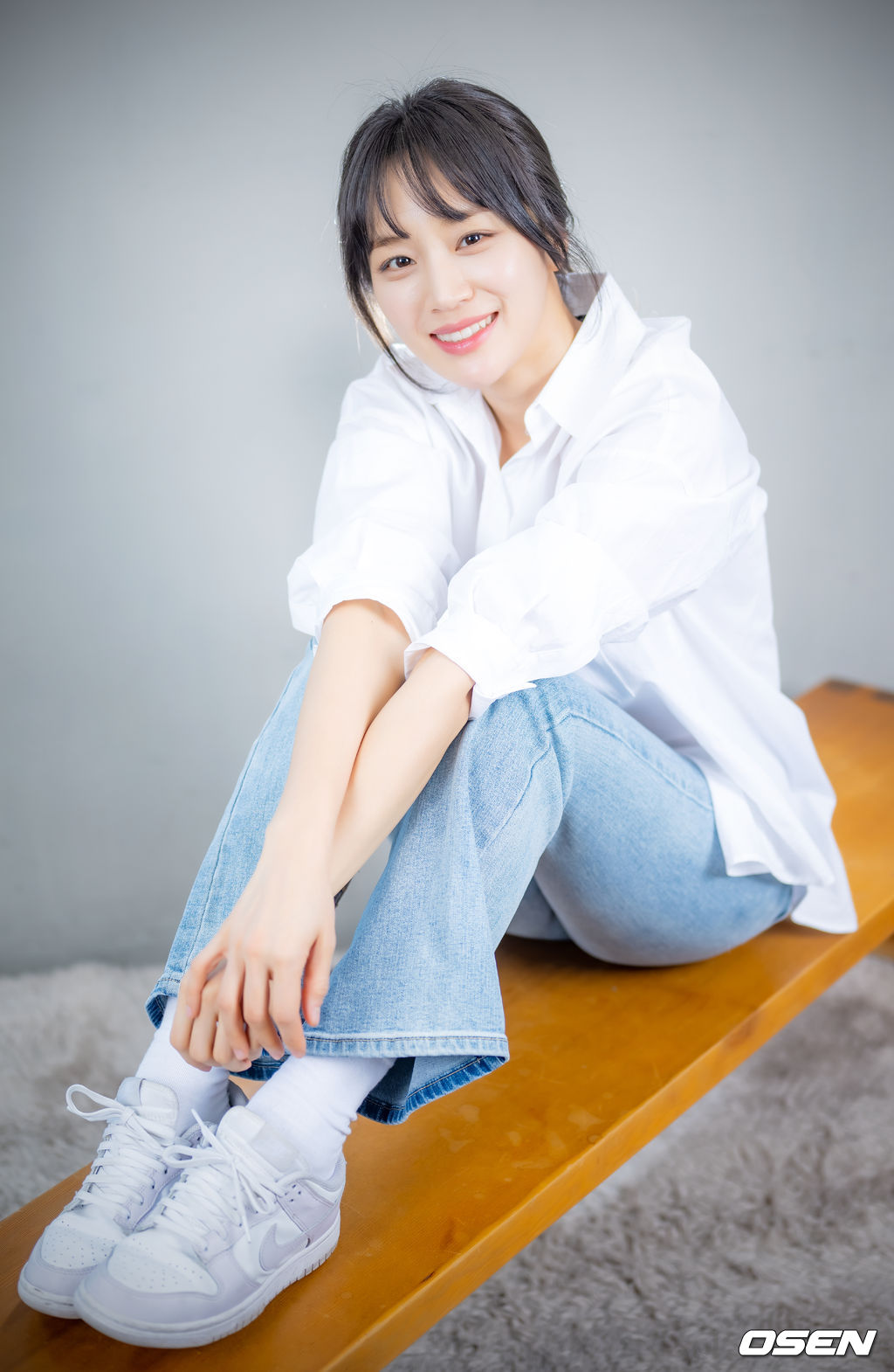 TV조선 주말드라마 ‘빨간 풍선’에서 '조은산'역으로 열연한 배우 정유민이 최근 서울 마포구 합정동 OSEN 사옥에서 인터뷰를 가졌다.배우 정유민이 인터뷰에 앞서 포즈를 취하고 있다. 2023.03.03 /rumi@osen.co.kr