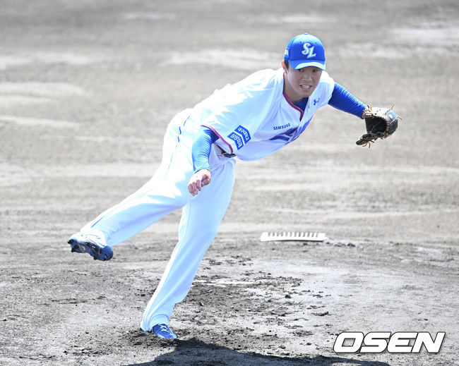 6일 일본 오키나와현 온나손 아카마구장에서 삼성 라이온즈와 SSG 랜더스의 경기가 열렸다.1회초 무사에서 삼성 선발투수 장필준이 역투하고 있다. 2023.03.06 /sunday@osen.co.kr