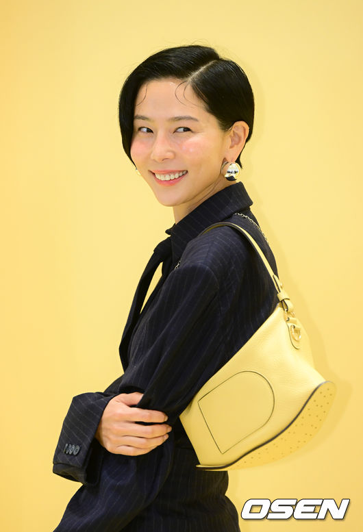 20일 오전 서울 청담동 갤러리아백화점에서 델보 팝업스토어 오픈 기념 포토콜이 열렸다.방송인 김나영이 포토타임을 하고 있다. 2022.10.20 /jpnews@osen.co.kr