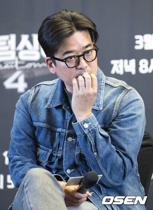 10일 오후 서울 마포구 스탠포드호텔에서 JTBC 예능 ‘팬텀싱어4’ 제작발표회가 열렸다. 김형중 PD가 생각에 잠겨있다. 2023.03.10 /ksl0919@osen.co.kr