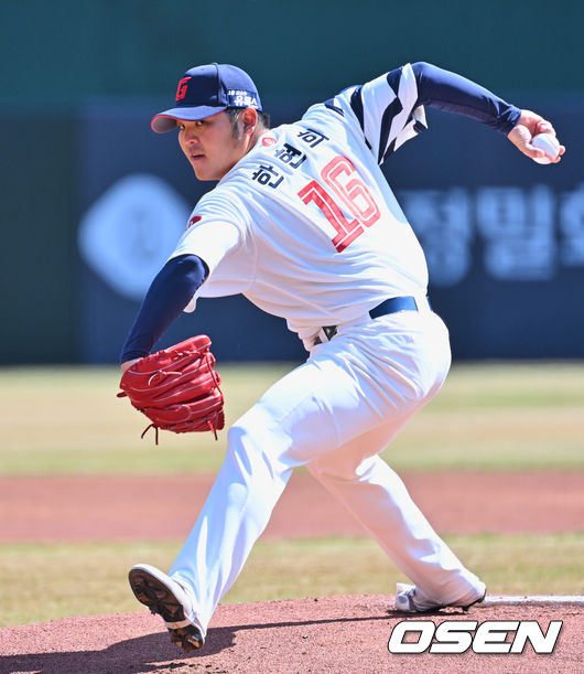 롯데 자이언츠 선발투수 한현희가 역투하고 있다. 2023.03.14 / foto0307@osen.co.kr