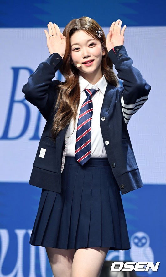 빌리 츠키가 무대 위에서 포즈를 취하고 있다. 2023.03.28 /rumi@osen.co.kr