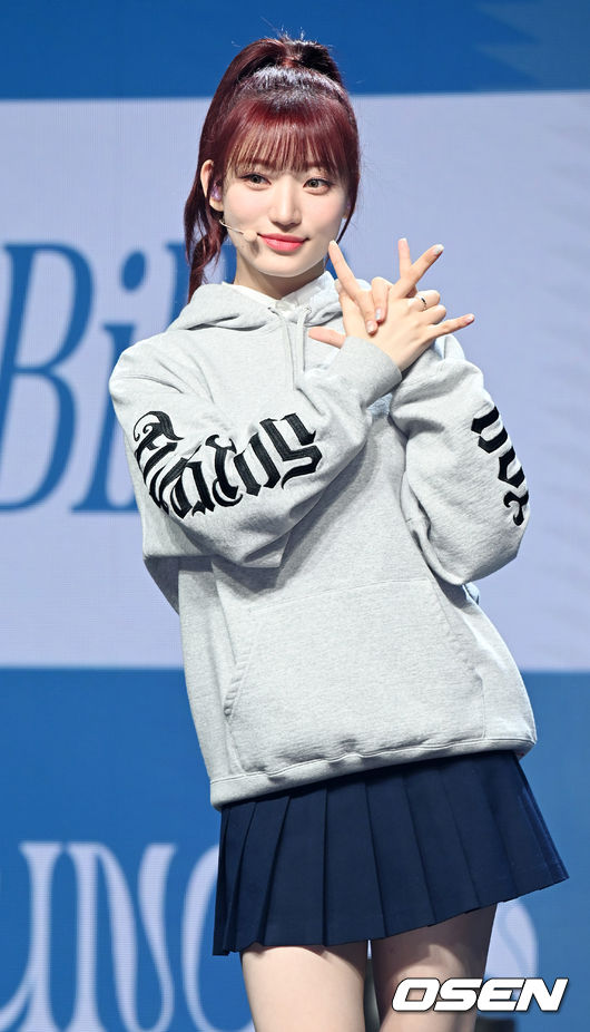 빌리 시윤이 무대 위에서 포즈를 취하고 있다. 2023.03.28 /rumi@osen.co.kr