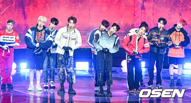 싸이커스가 멋진 무대를 펼치고 있다. 2023.03.29 / soul1014@osen.co.kr
