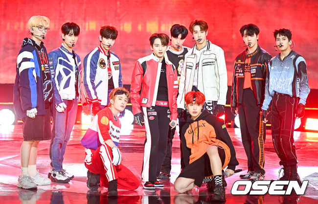싸이커스가 멋진 무대를 펼치고 있다. 2023.03.29 / soul1014@osen.co.kr