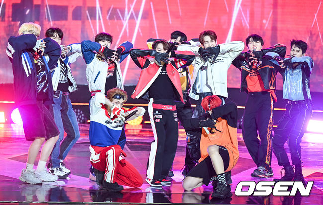 싸이커스가 멋진 무대를 펼치고 있다. 2023.03.29 / soul1014@osen.co.kr