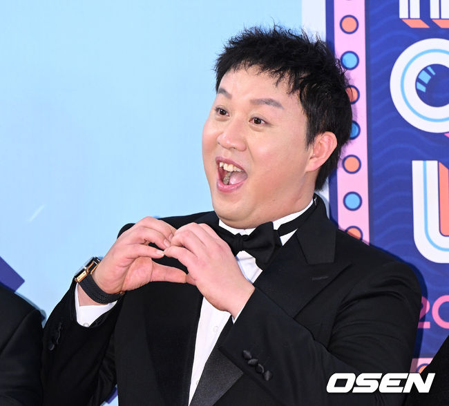 29일 오후 서울 상암 MBC 미디어센터에서 2022 MBC 방송연예대상 레드카펫 행사가 진행됐다.방송인 정준하가 레드카펫을 밟고 있다. 2022.12.29 /sunday@osen.co.kr