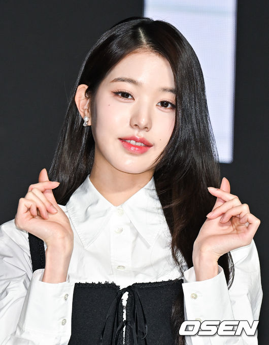 10일 오후 서울 여의도동 콘래드 서울에서 그룹 아이브(IVE / 안유진.가을.레이.장원영.리즈.이서)첫 번째 정규앨범 'I’ve IVE(아이해브 아이브)' 기자간담회가 열렸다.<br /><br />아이브 장원영이 포즈를 취하고 있다.  2023.04.10 / soul1014@osen.co.kr