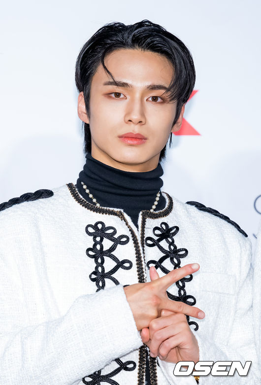 그룹 DKZ 경윤이 포토월에서 포즈를 취하고 있다. 2022.10.15 /rumi@osen.co.kr