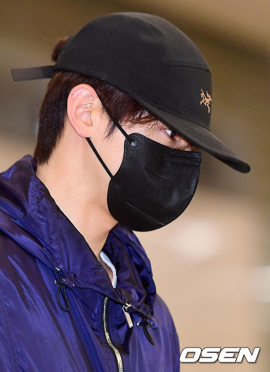 차은우가 입국장을 나서고 있다. 2023.04.20 / dreamer@osen.co.kr