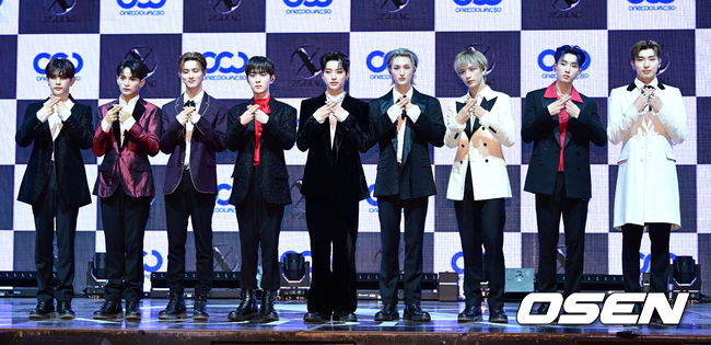 소디엑(렉스, 현식, 범수, 웨인, 씽, 다빈, 자얀, 규민, 리오)가 포토타임을 하고 있다. 2023.04.25 /jpnews@osen.co.kr