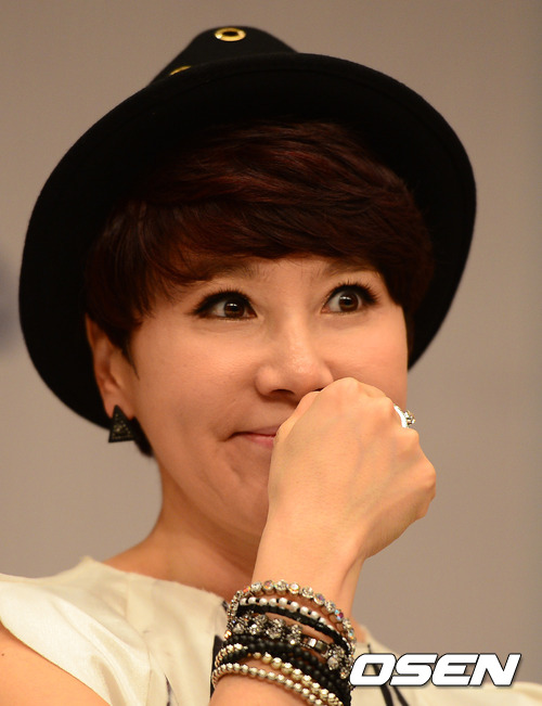 한편 박혜경은 복귀 후 TV, 라디오 프로그램 등을 통해 팬들을 찾아뵐 예정이며, 오는 4월 6,7일 숙명여대 시어터S 에서 단독 콘서트를 준비중이다. /jpnews@osen.co.kr