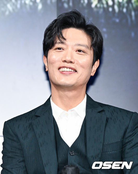 배우 박희순이 미소 짓고 있다. 2022.08.09 /  soul1014@osen.co.kr