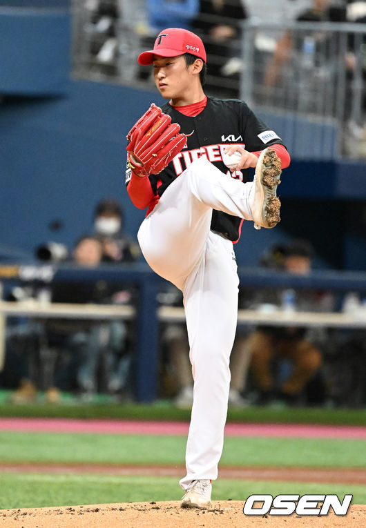 2회말 KIA 윤영철이 역투하고 있다. 2023.03.16 /jpnews@osen.co.kr