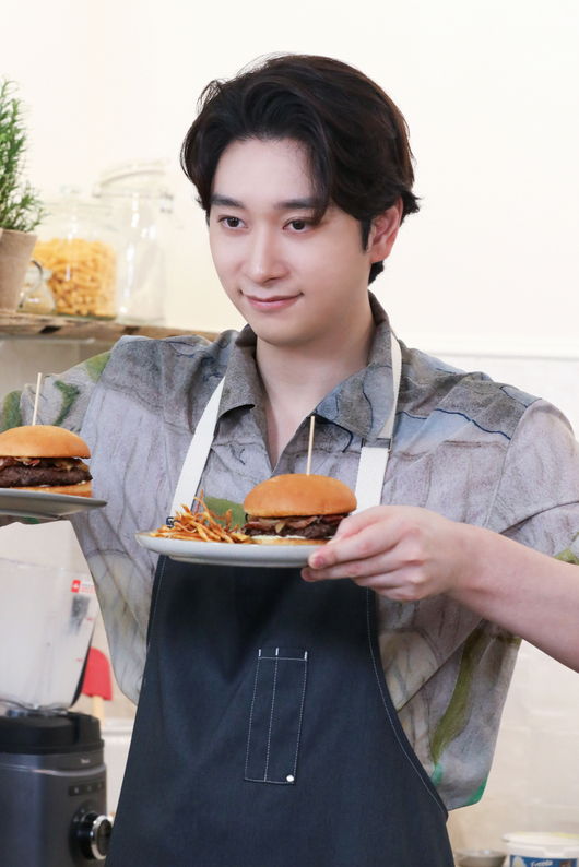 엘줄라이엔터테인먼트 제공