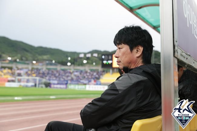 [사진] 김병수 감독 / 한국프로축구연맹.