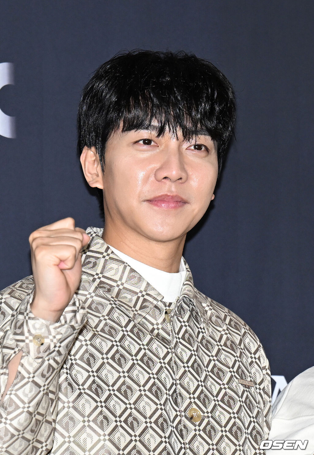 15일 오후 서울 마포구 스탠포드 호텔에서 JTBC 신규 예능 '피크타임(PEAK TIME)' 제작발표회가 진행됐다.가수 겸 배우 이승기가 포토타임을 가지고 있다. 2023.02.15 /sunday@osen.co.kr