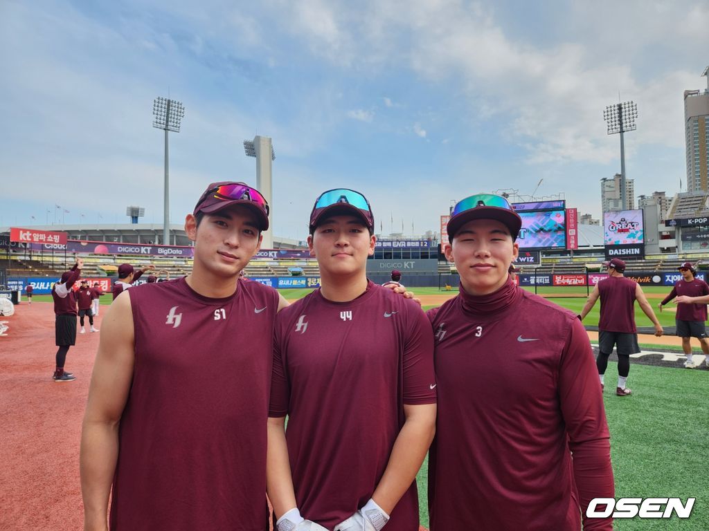 키움 히어로즈 이정후(왼쪽부터), 김동헌, 김혜성. /키움 히어로즈 제공