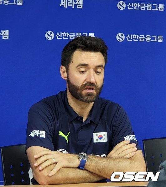 한국 여자배구 대표팀 세자르 에르난데스 감독. /OSEN DB