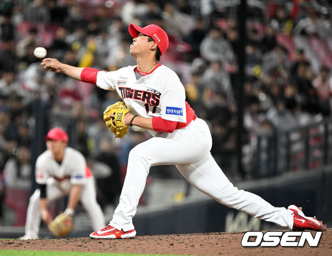 2일 오후 광주 기아챔피언스필드 ‘2023 신한은행 SOL KBO리그’ KIA 타이거즈와 롯데 자이언츠의 경기가 열렸다.5회초 마운드에 오른 KIA 임기영이 힘차게 공을 뿌리고 있다. 2023.05.02 / rumi@osen.co.kr