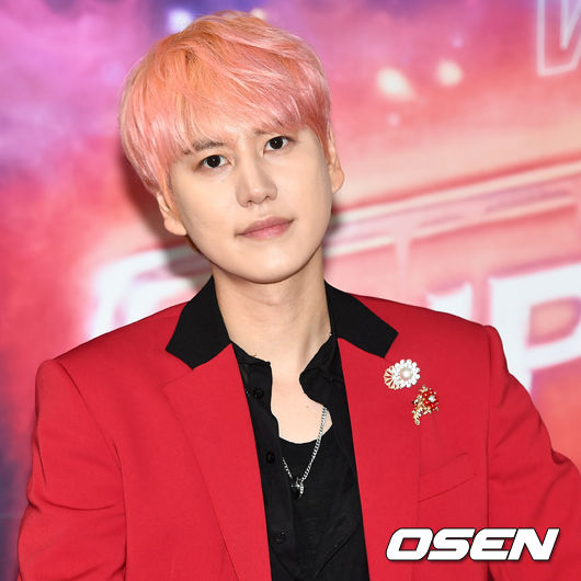 슈퍼주니어 규현을 비롯한 멤버들이 인사말을 준비하고 있다. /dreamer@osen.co.kr