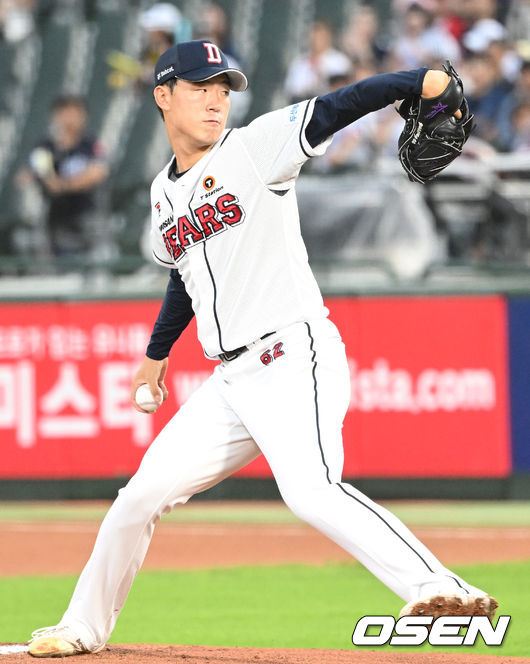 14일 부산 사직구장에서 2023 신한은행 SOL KBO 퓨처스 올스타전 남부(상무·NC·삼성·롯데·KT·KIA)와 북부(한화·LG·고양(히어로즈)·SSG·두산) 리그의 경기가 열렸다. 1회초 북부 선발 김유성이 마운드에 올라 힘차게 공을 뿌리고 있다. 2023.07.14 /ksl0919@osen.co.kr