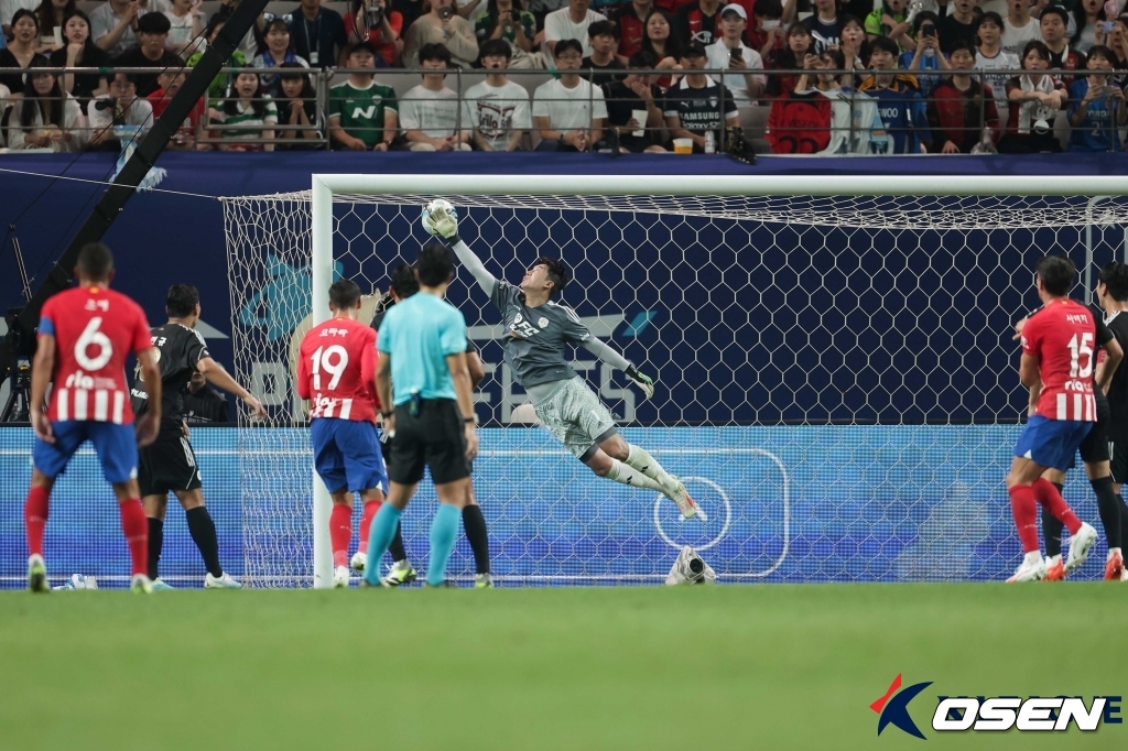 [사진] 이창근 / 한국프로축구연맹 제공.