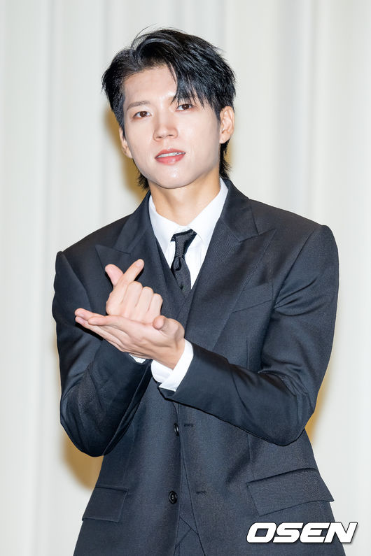 31일 서울 서초구 더 리버사이드호텔에서 인피니트 일곱 번째 미니 앨범 '비긴(13egin)'기자간담회가 열렸다.<br /><br />그룹 인피니트 남우현이 단상 위에서 포즈를 취하고 있다. 2023.07.31 / rumi@osen.co.kr